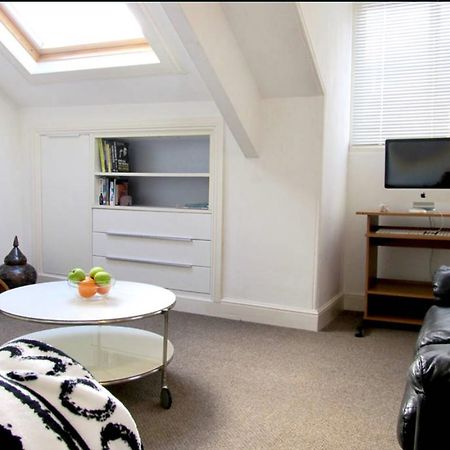 The Hideaway, Victorian Townhouse Apartment With Parking Plymouth Exterior foto